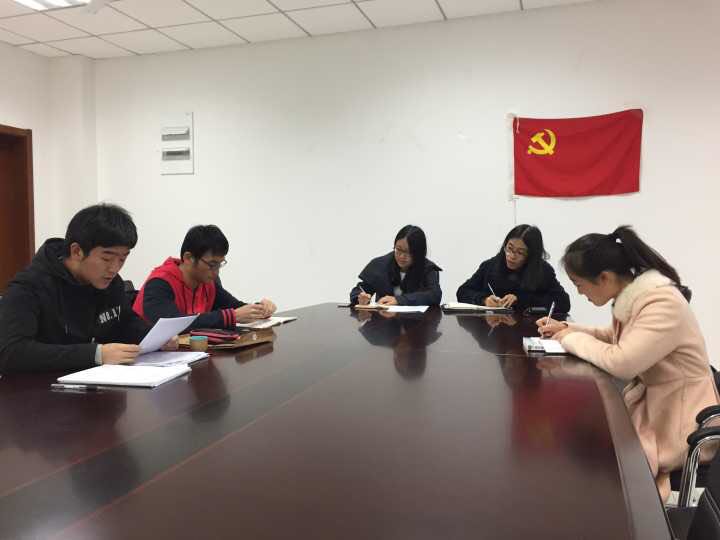 sc_101006_001981.jpg 720754842194852220.jpg