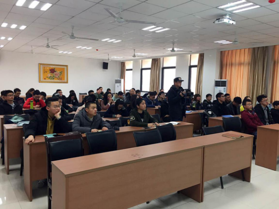 C:Documents and SettingsAdministrator/u684c面/u5bd2假悦享会/u7167片I1111.png